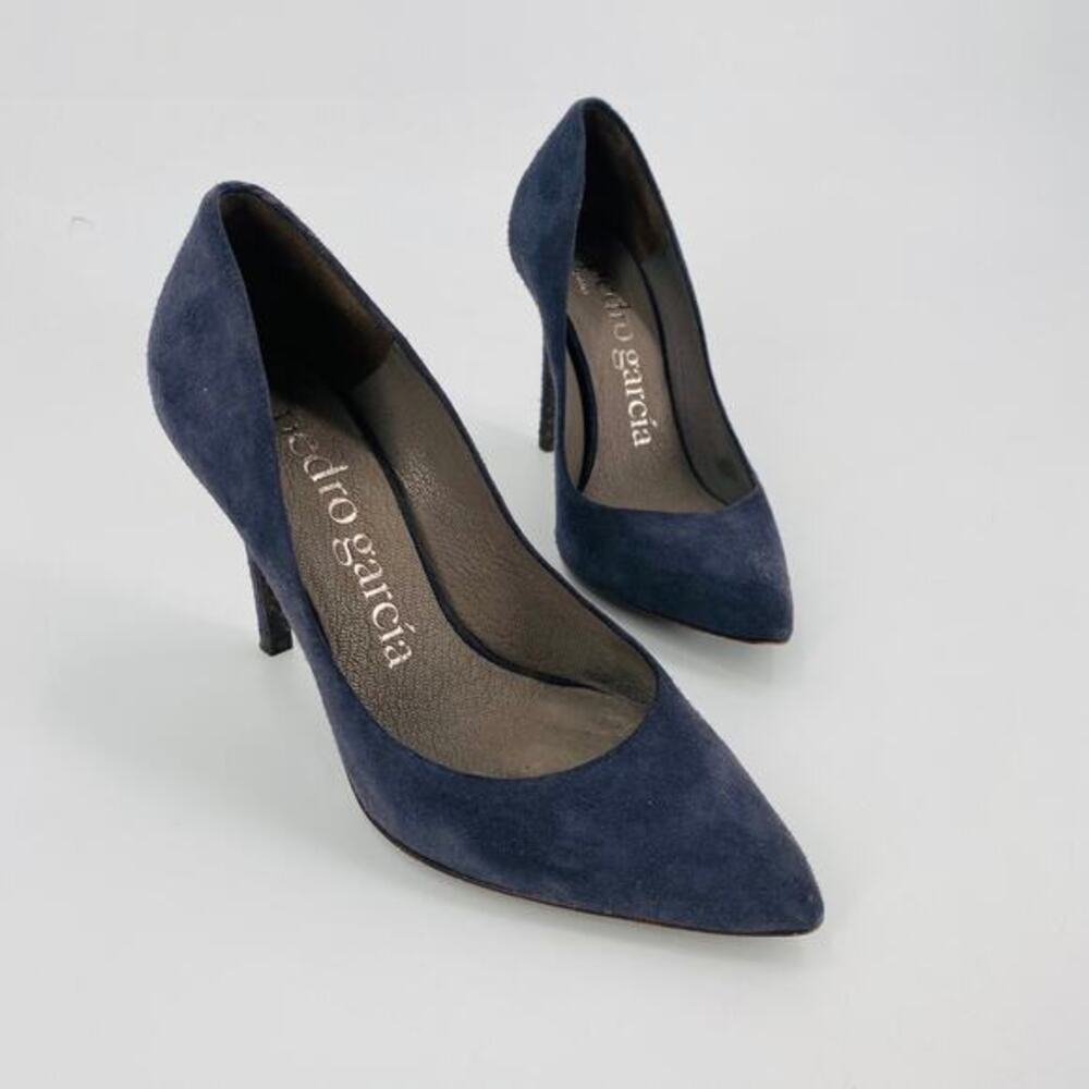 Pedro Garcia 36.5 gray suede almond‎ toe pumps
